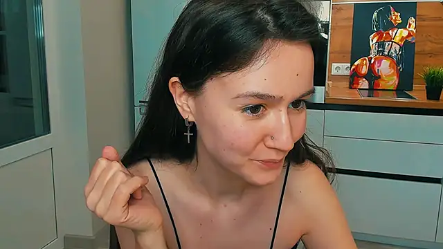 Snapshot of ameli_moon chatting on December 15, 2024, 8:04 pm ameli moon online show from December 15, 2024, 8:04 pm