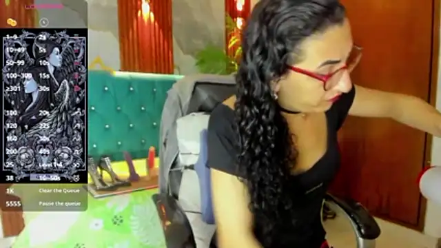 sabrina dupont online show from December 3, 2025, 12:59 pm