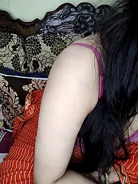 Snapshot of Fair-magic-woman chatting on February 2, 2026, 7:13 pm Fair-magic-woman online show from February 2, 2026, 7:13 pm