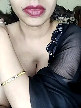 Snapshot of Fair-magic-woman chatting on November 22, 2025, 6:18 pm Fair-magic-woman online show from November 22, 2025, 6:18 pm