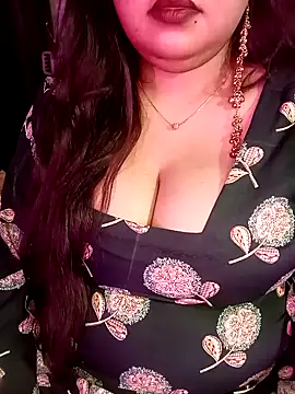 Snapshot of Suhanakhan00 chatting on March 20, 2026, 8:10 pm Suhanakhan00 online show from March 20, 2026, 8:10 pm