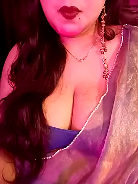 Snapshot of Suhanakhan00 chatting on March 29, 2026, 7:43 am Suhanakhan00 online show from March 29, 2026, 7:43 am