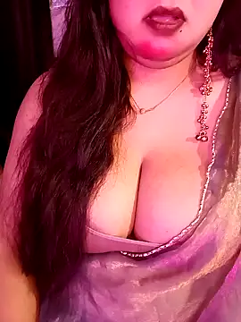 Snapshot of Suhanakhan00 chatting on March 25, 2026, 7:41 am Suhanakhan00 online show from March 25, 2026, 7:41 am