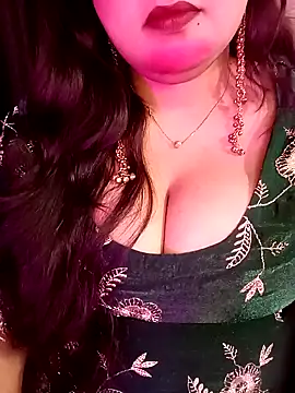 Snapshot of Suhanakhan00 chatting on March 27, 2026, 3:57 pm Suhanakhan00 online show from March 27, 2026, 3:57 pm