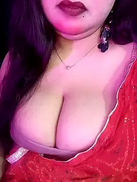Snapshot of Suhanakhan00 chatting on April 10, 2026, 8:16 pm Suhanakhan00 online show from April 10, 2026, 8:16 pm
