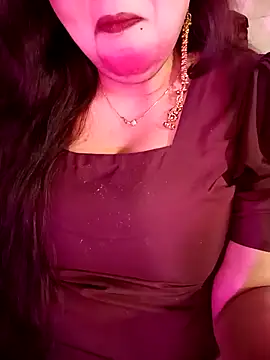 Snapshot of Suhanakhan00 chatting on March 22, 2026, 5:25 pm Suhanakhan00 online show from March 22, 2026, 5:25 pm
