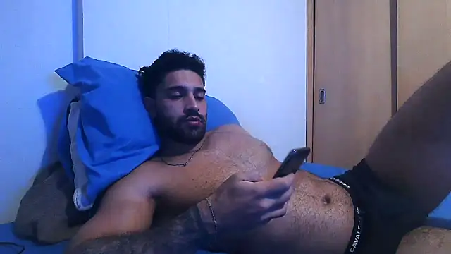 Snapshot of macho_fit chatting on October 6, 2025, 2:13 am macho fit online show from October 6, 2025, 2:13 am