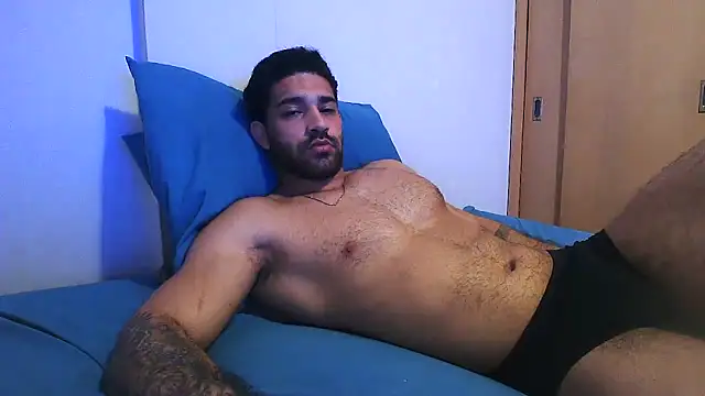 Snapshot of macho_fit chatting on November 2, 2025, 3:50 pm macho fit online show from November 2, 2025, 3:50 pm