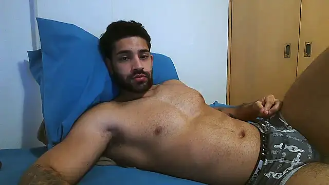 Snapshot of macho_fit chatting on September 17, 2025, 5:59 pm macho fit online show from September 17, 2025, 5:59 pm