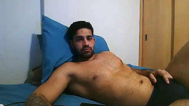 Snapshot of macho_fit chatting on October 24, 2025, 6:07 pm macho fit online show from October 24, 2025, 6:07 pm