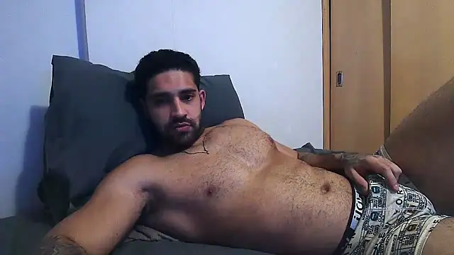 Snapshot of macho_fit chatting on October 2, 2025, 12:25 am macho fit online show from October 2, 2025, 12:25 am