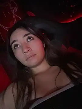 Snapshot of Sophie_LS chatting on December 18, 2025, 7:40 pm Sophie LS online show from December 18, 2025, 7:40 pm