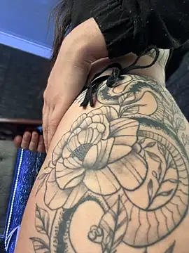 Snapshot of Sophie_LS chatting on January 8, 2026, 2:12 pm Sophie LS online show from January 8, 2026, 2:12 pm