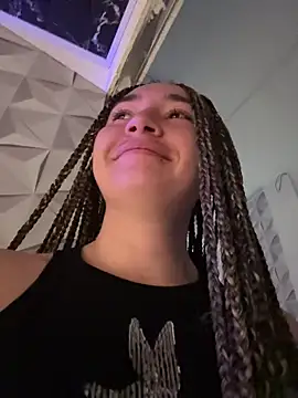 Snapshot of Sophie_LS chatting on February 19, 2026, 2:41 am Sophie LS online show from February 19, 2026, 2:41 am