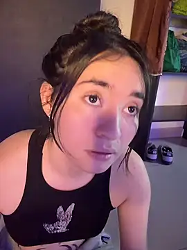 Sophie LS online show from April 11, 2026, 1:46 am