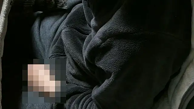 cinnabar red online show from April 21, 2026, 1:07 am