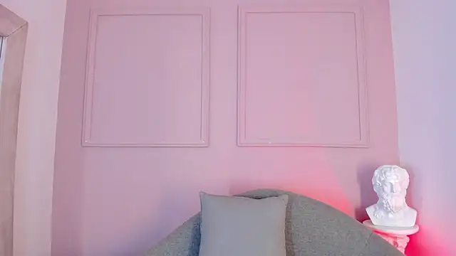 Snapshot of victoria_milann chatting on November 30, 2025, 7:47 pm victoria milann online show from November 30, 2025, 7:47 pm