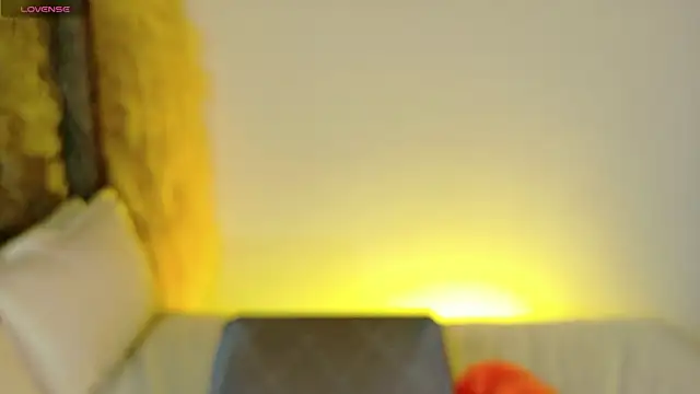 astridjonness online show from April 15, 2026, 2:06 am