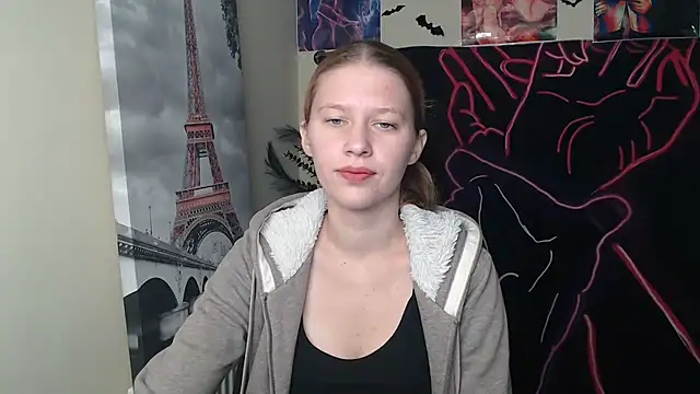 Snapshot of StellaCRL chatting on October 14, 2025, 6:25 am StellaCRL online show from October 14, 2025, 6:25 am