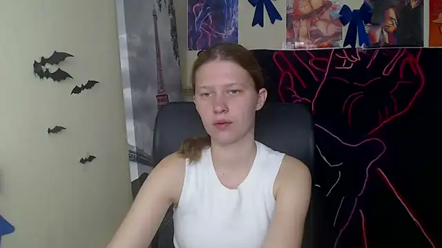 Snapshot of StellaCRL chatting on April 28, 2026, 12:20 pm StellaCRL online show from April 28, 2026, 12:20 pm