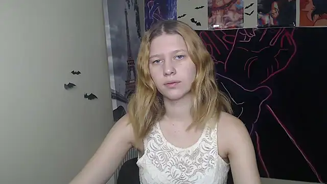 Snapshot of StellaCRL chatting on November 25, 2025, 7:19 am StellaCRL online show from November 25, 2025, 7:19 am