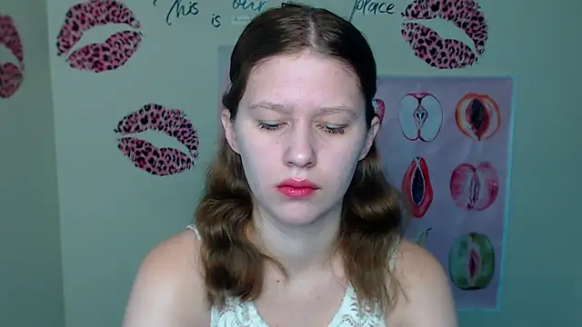 Snapshot of StellaCRL chatting on December 15, 2025, 7:03 am StellaCRL online show from December 15, 2025, 7:03 am