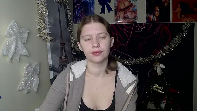 Snapshot of StellaCRL chatting on December 22, 2025, 7:41 am StellaCRL online show from December 22, 2025, 7:41 am