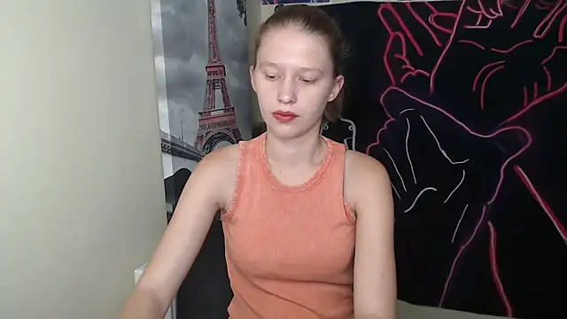 Snapshot of StellaCRL chatting on September 19, 2025, 6:17 am StellaCRL online show from September 19, 2025, 6:17 am