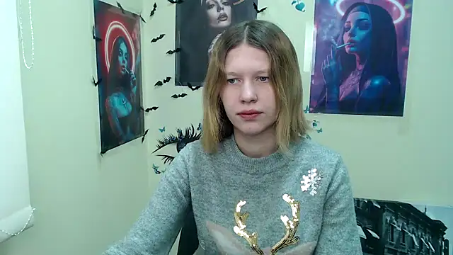 Snapshot of StellaCRL chatting on March 19, 2025, 7:29 am StellaCRL online show from March 19, 2025, 7:29 am