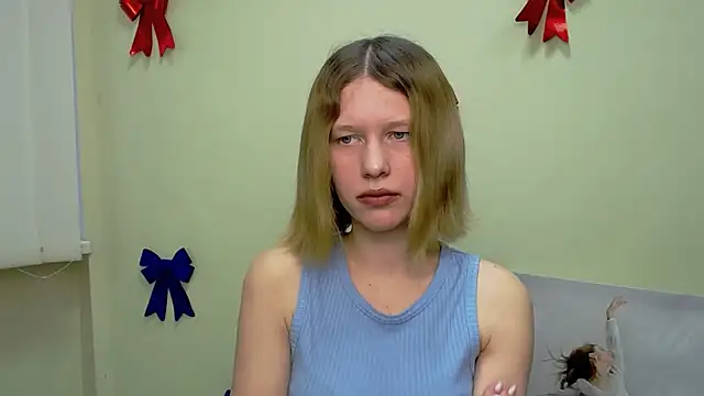 Snapshot of StellaCRL chatting on March 17, 2025, 10:27 am StellaCRL online show from March 17, 2025, 10:27 am