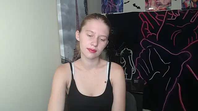 Snapshot of StellaCRL chatting on September 29, 2025, 6:09 am StellaCRL online show from September 29, 2025, 6:09 am