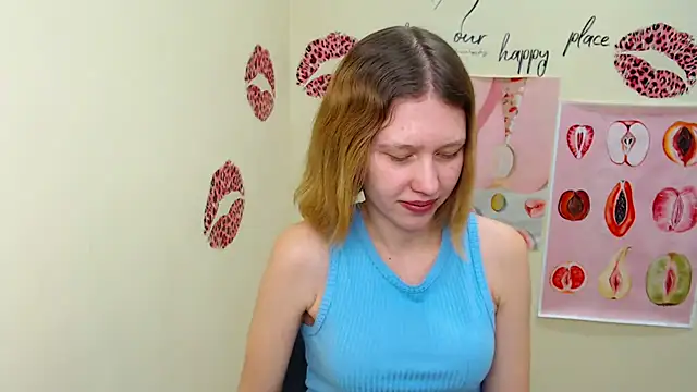 Snapshot of StellaCRL chatting on March 13, 2025, 10:26 am StellaCRL online show from March 13, 2025, 10:26 am