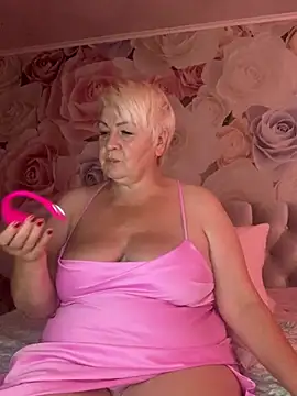 Snapshot of Laura_Millf chatting on June 22, 2026, 11:51 am Laura Millf online show from June 22, 2026, 11:51 am