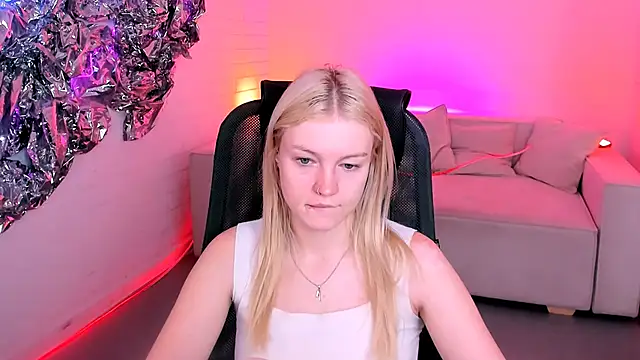 GraceGlamour online show from September 13, 2025, 5:07 am