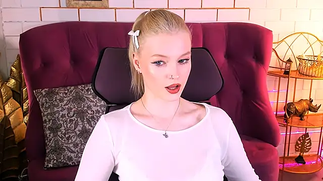 GraceGlamour online show from November 28, 2025, 1:11 pm