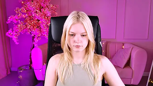 GraceGlamour online show from September 17, 2025, 5:09 am