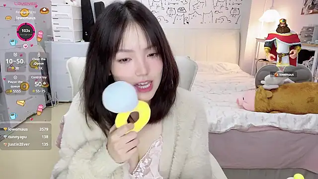 Snapshot of Supassra_Sp chatting on December 18, 2024, 5:00 pm Supassra Sp online show from December 18, 2024, 5:00 pm