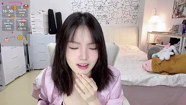 Snapshot of Supassra_Sp chatting on December 18, 2024, 1:56 pm Supassra Sp online show from December 18, 2024, 1:56 pm