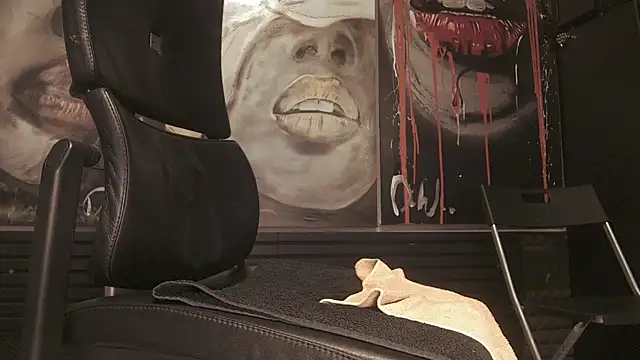 dani4334 online show from November 9, 2025, 7:34 am