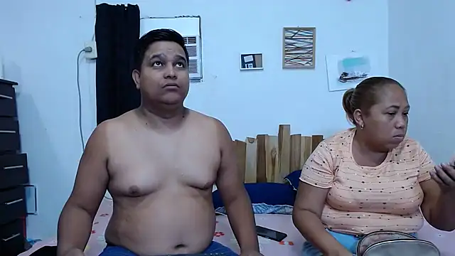 lucasandSofi online show from December 15, 2025, 11:20 pm