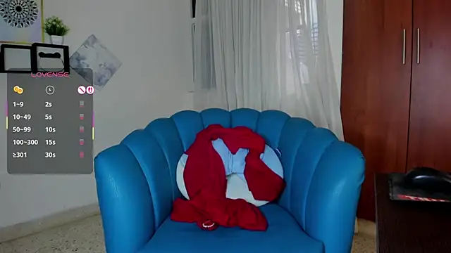 Snapshot of Julie_Markk chatting on January 8, 2026, 9:10 pm Julie Markk online show from January 8, 2026, 9:10 pm