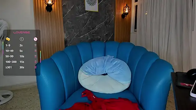 Snapshot of Julie_Markk chatting on February 12, 2026, 9:25 pm Julie Markk online show from February 12, 2026, 9:25 pm