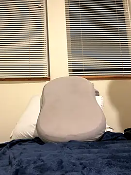 Redfurr69 online show from September 27, 2025, 8:31 am