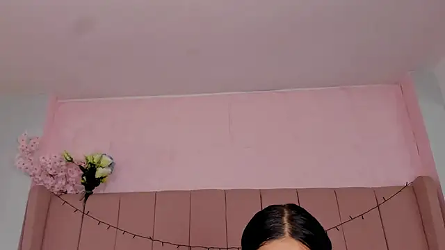 Snapshot of MollyBigBoobs12 chatting on November 11, 2025, 8:25 pm MollyBigBoobs12 online show from November 11, 2025, 8:25 pm