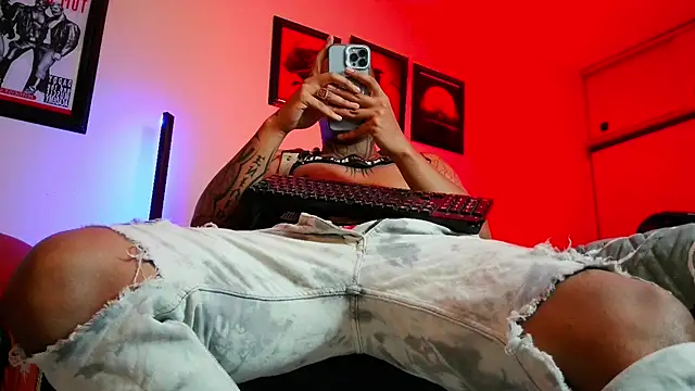 Leonnardo Jaramillo online show from September 9, 2025, 10:41 pm