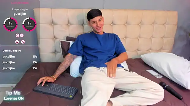 Damian23   online show from October 9, 2025, 10:16 am