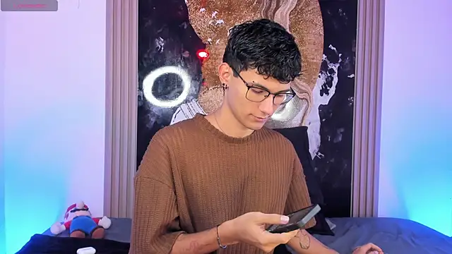 Alexx tc online show from April 17, 2026, 5:54 am