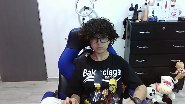 Snapshot of thomascooper7 chatting on October 29, 2025, 8:30 pm thomascooper7 online show from October 29, 2025, 8:30 pm