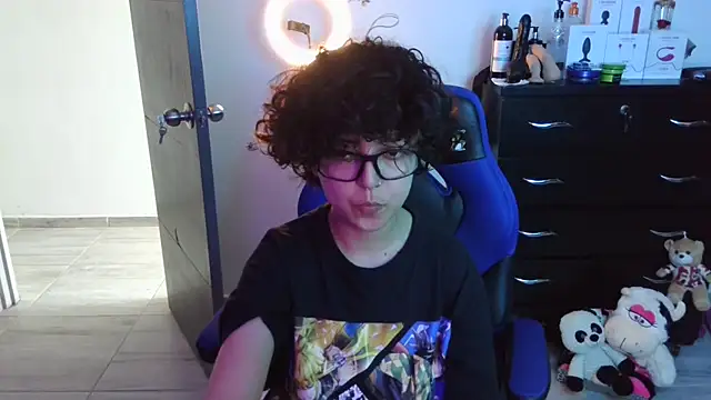 Snapshot of thomascooper7 chatting on October 20, 2025, 6:30 pm thomascooper7 online show from October 20, 2025, 6:30 pm