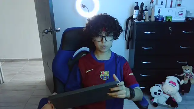 Snapshot of thomascooper7 chatting on September 25, 2025, 6:36 pm thomascooper7 online show from September 25, 2025, 6:36 pm